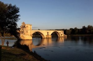 Pont D'Avignon sunrise St Benezet